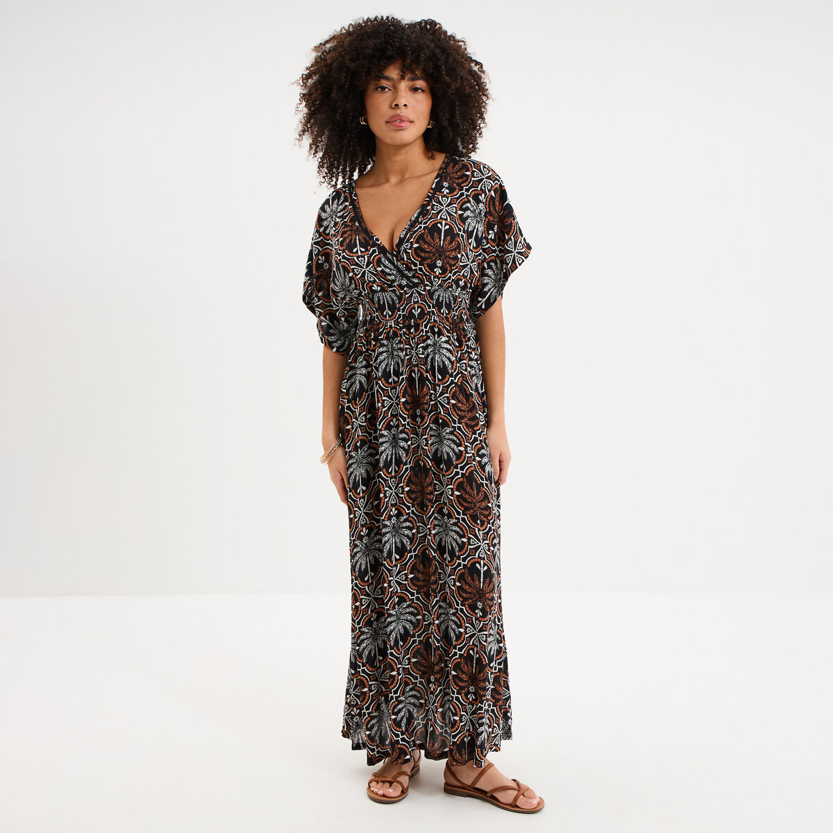 Robe fluide longue col et dos en V noir femme