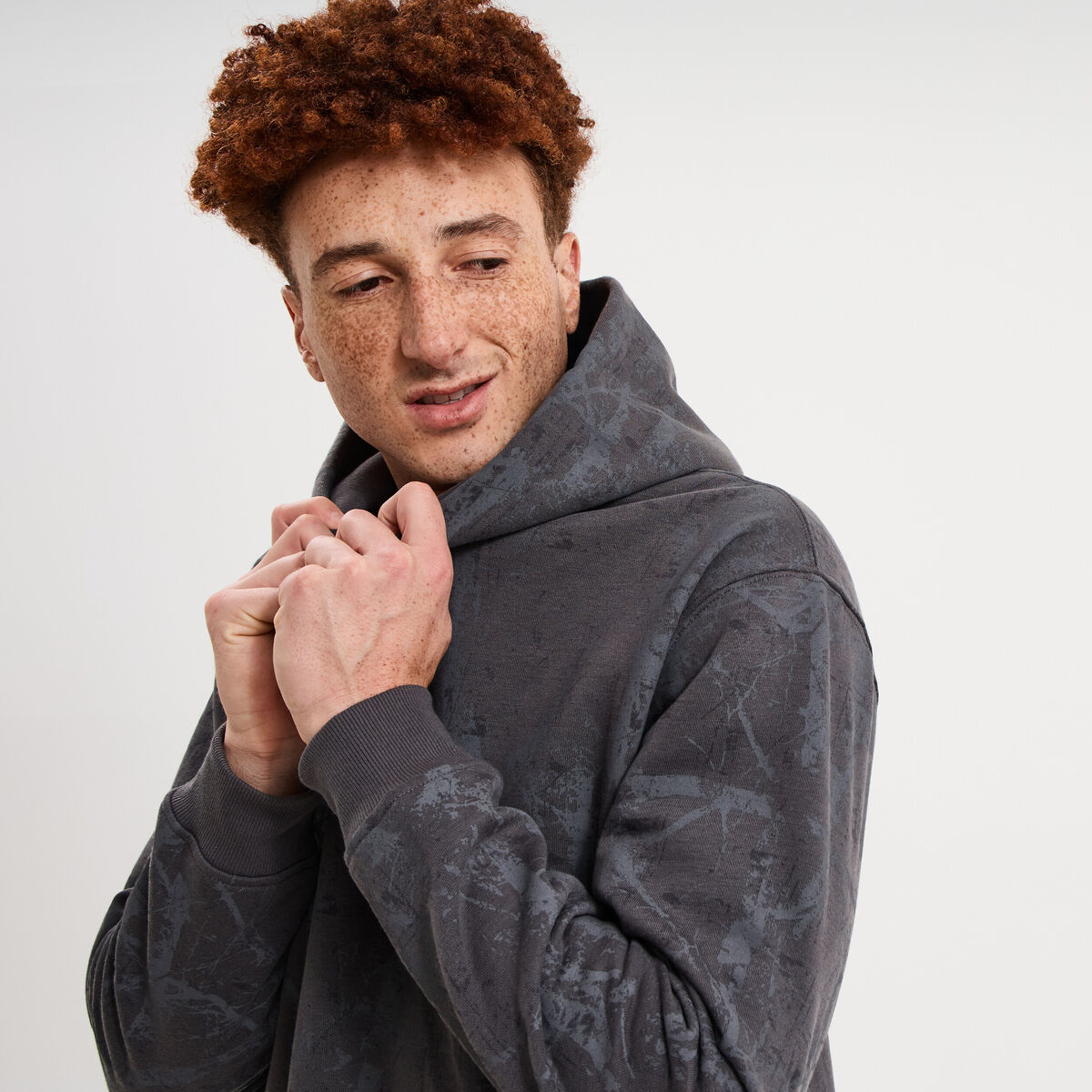 Sweat hoodie &agrave; capuche molleton gris fonc&eacute; homme