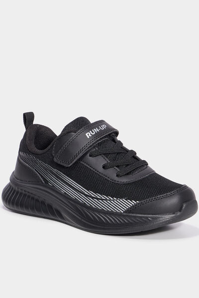 Baskets running &agrave; scratchs noir gar&ccedil;on