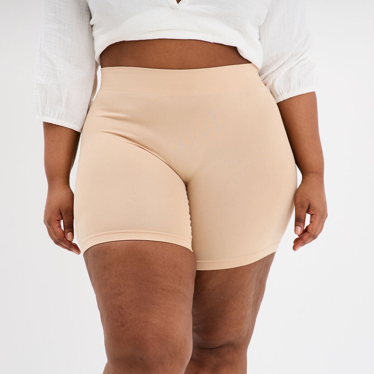 Short taille haute &eacute;lastiqu&eacute;e sable femme grande taille