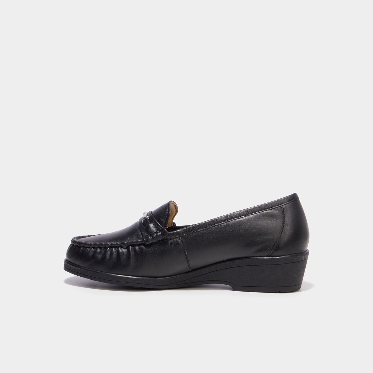 Mocassins confort pied large en cuir noir femme