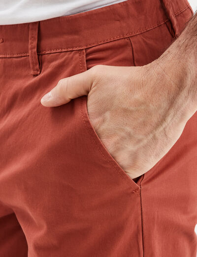 Pantalon chino droit stretch retroussé rouge homme