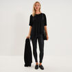T-shirt asym&eacute;trique &agrave; dentelle noir femme