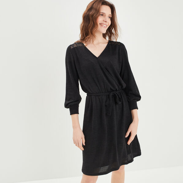 robe pull courte ceinturee dos dentelle noir femme Robe pull courte ceinturée dos dentelle noir femme