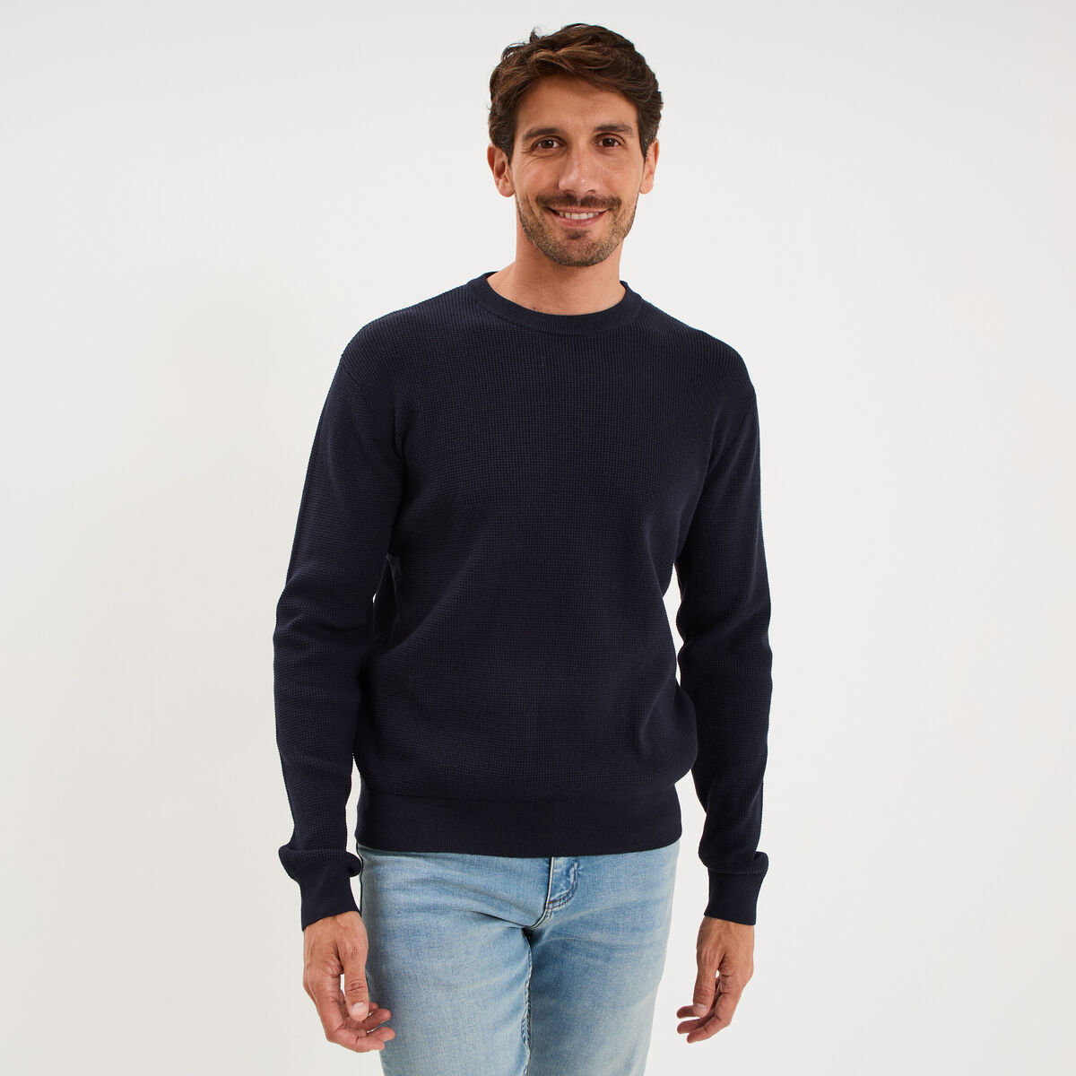 Pull en maille textur&eacute;e col rond bleu marine homme