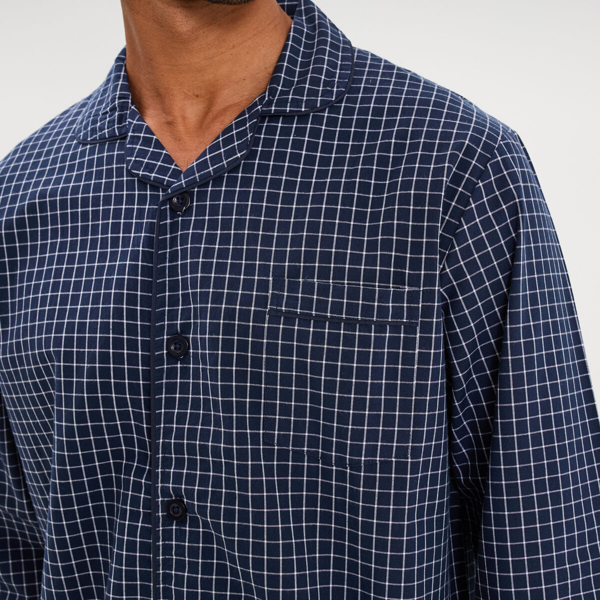 Ensemble pyjama chemise et pantalon bleu marine homme