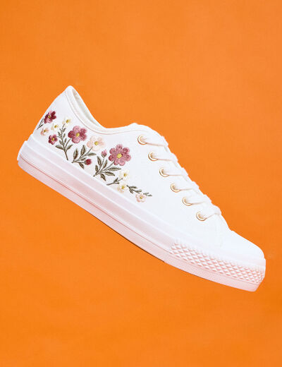 Tennis basses en toile brod&eacute;es blanc femme