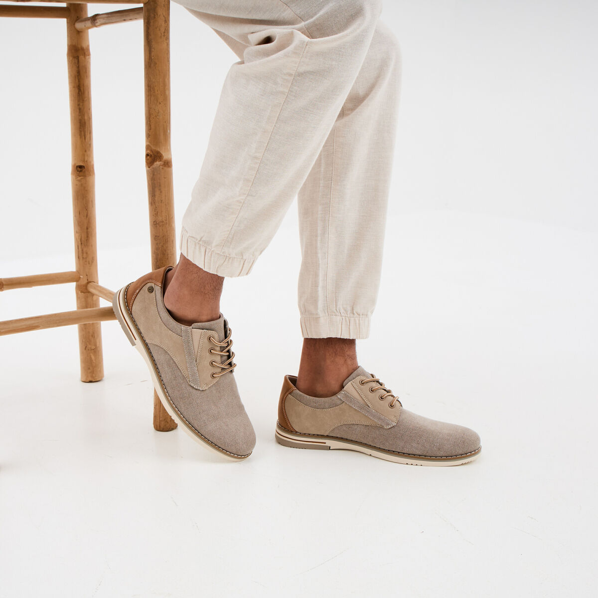 Derbies plates &agrave; lacets sable homme