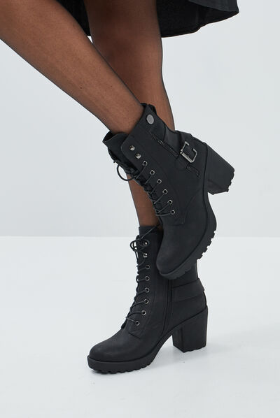 Bottines à talons et boucles noir femme