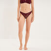Tanga en dentelle prune femme