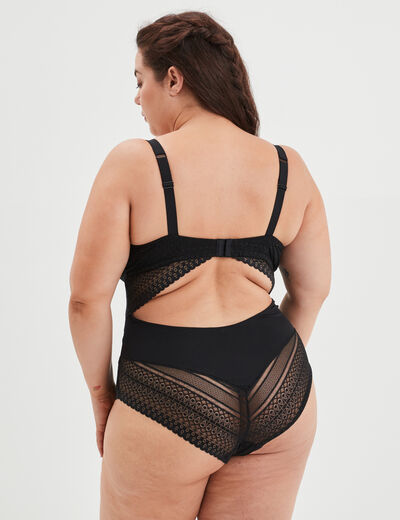 Body emboîtant à dentelle Irma noir femme grande taille