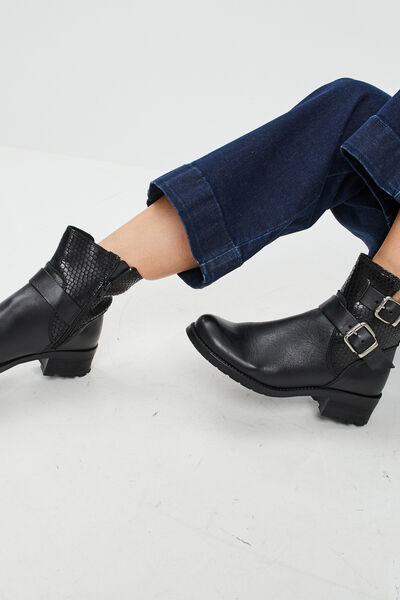 Bottines en cuir semelle crant&eacute;e noir femme