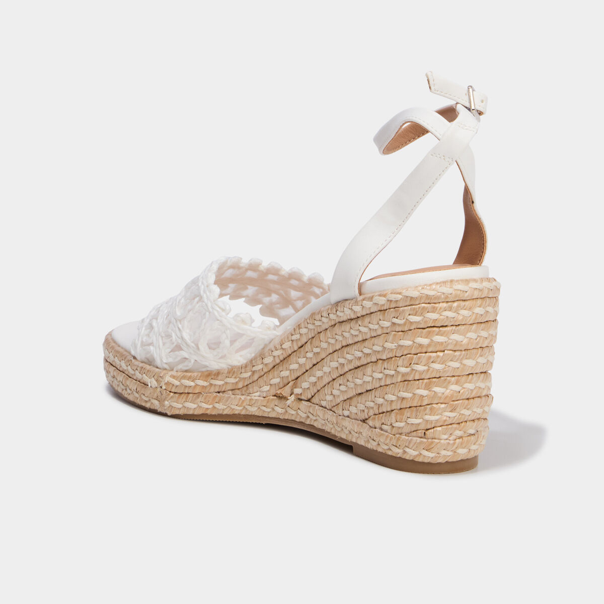 Sandales compens&eacute;es avec d&eacute;tails tress&eacute;s blanc femme