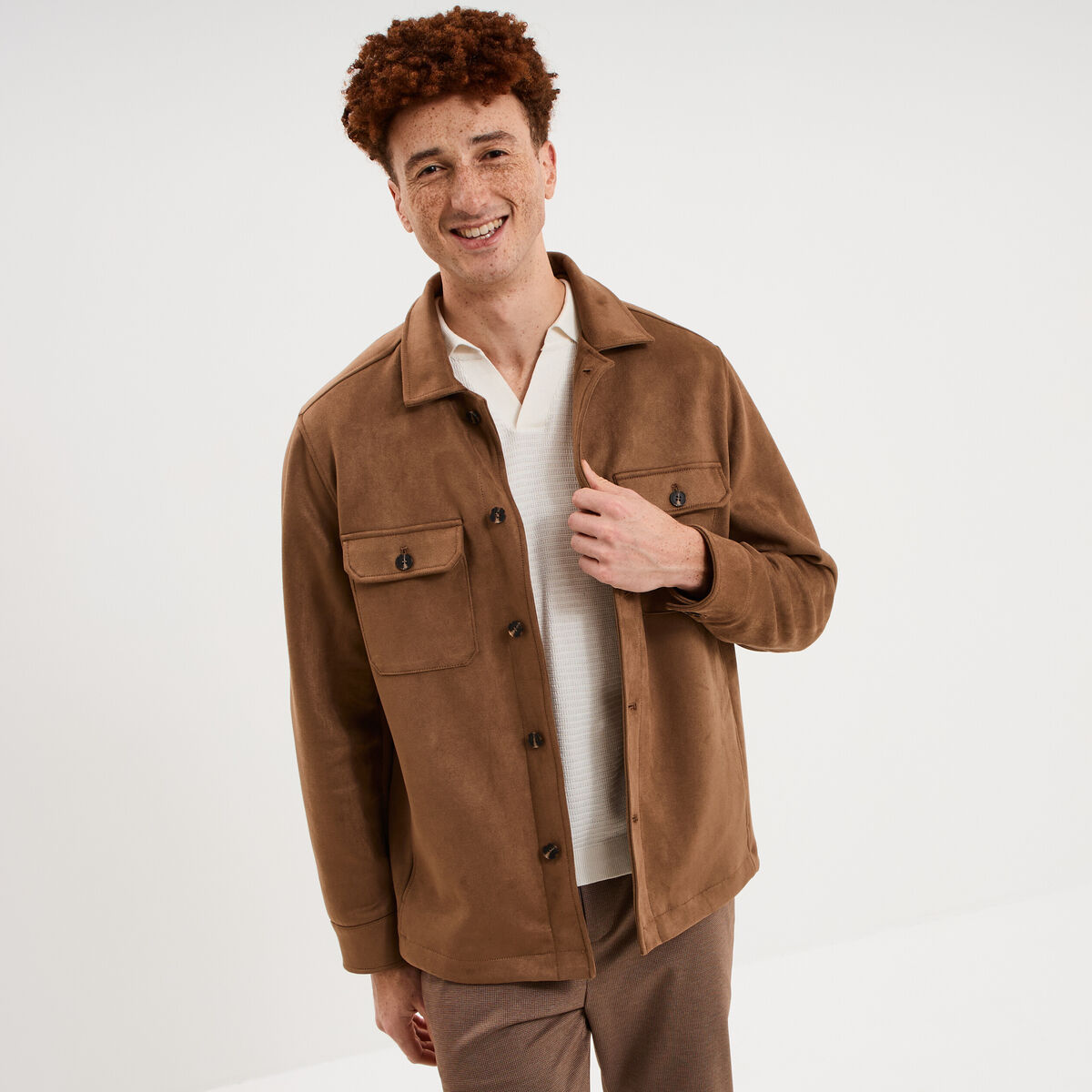 Surchemise droite en su&eacute;dine camel homme