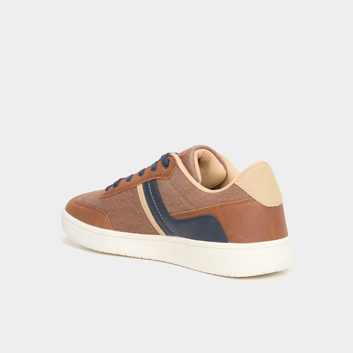 Tennis basses &agrave; lacets marron clair homme