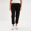 Pantalon chino 7/8&egrave;me ceinture tress&eacute;e noir femme