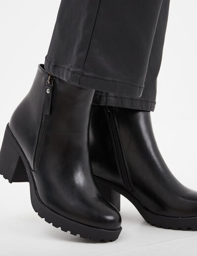 Bottines à talons et détails zippés noir femme