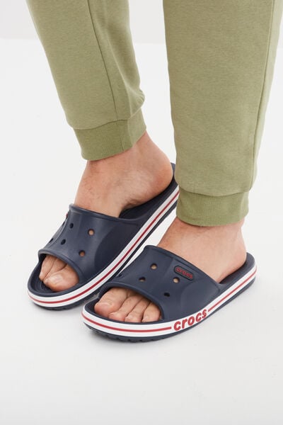 Claquettes Crocs bleu marine homme