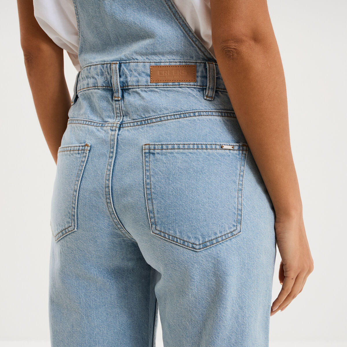 Salopette en jean jambe large coton denim triple stone femme