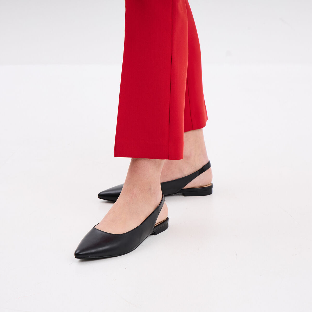 Ballerines slingback pointues noir femme