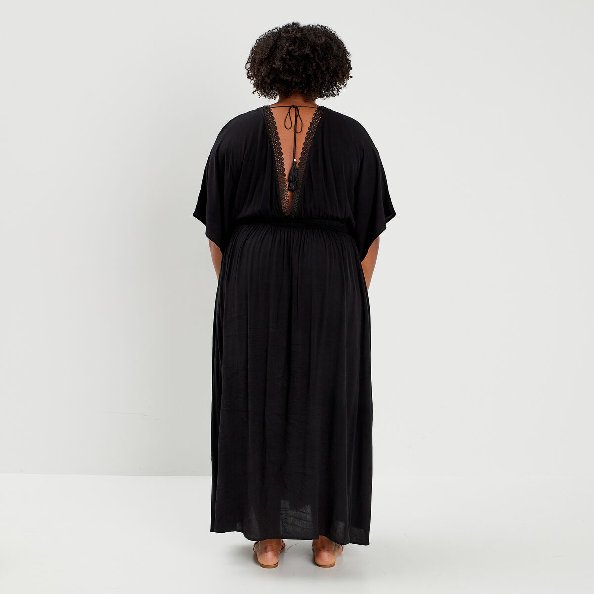 Robe longue droite fluide taille smockée noir femme grande taille