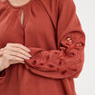 Blouse manches brod&eacute;es ajour&eacute;es coton vieux rose femme