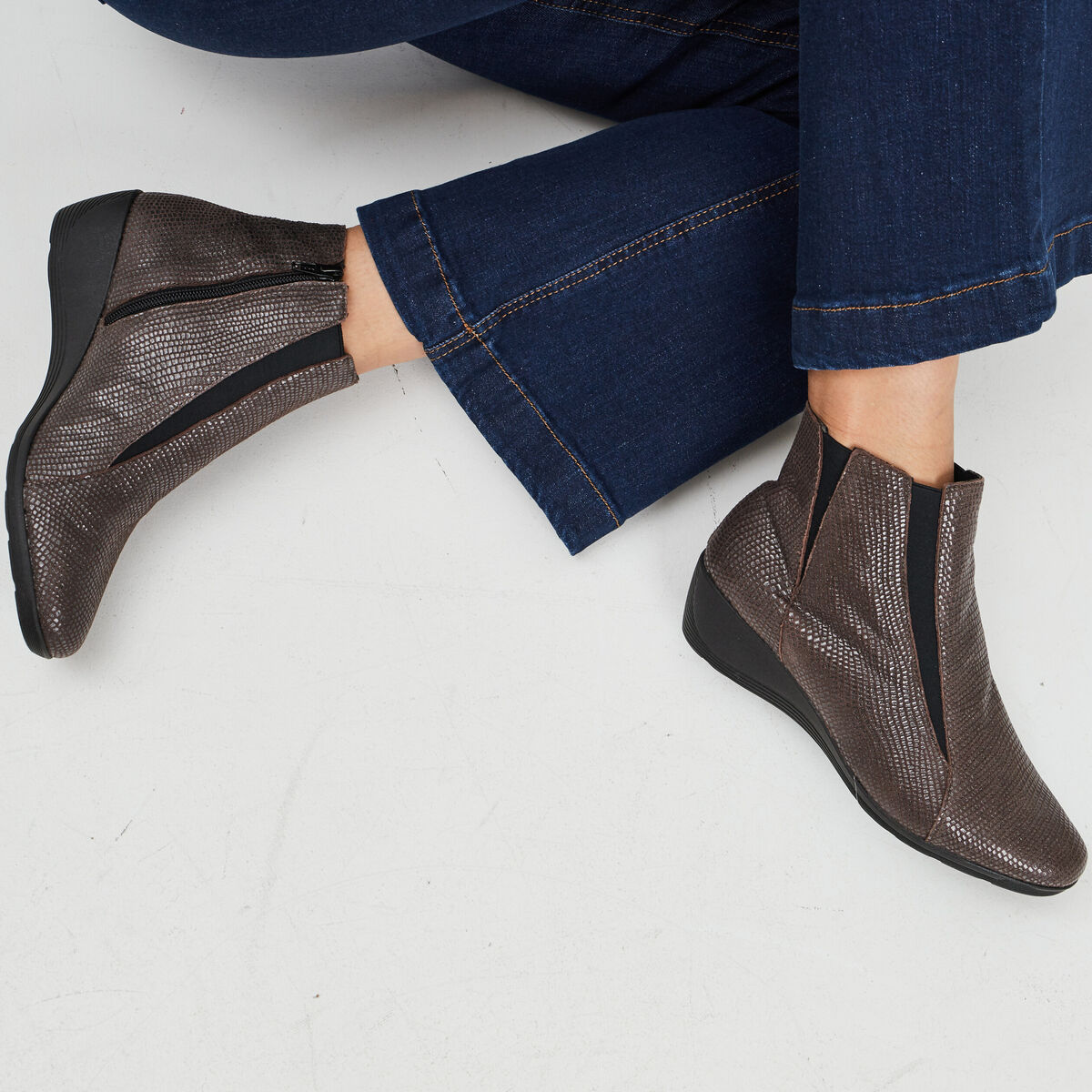 Bottines compensées en cuir marron femme