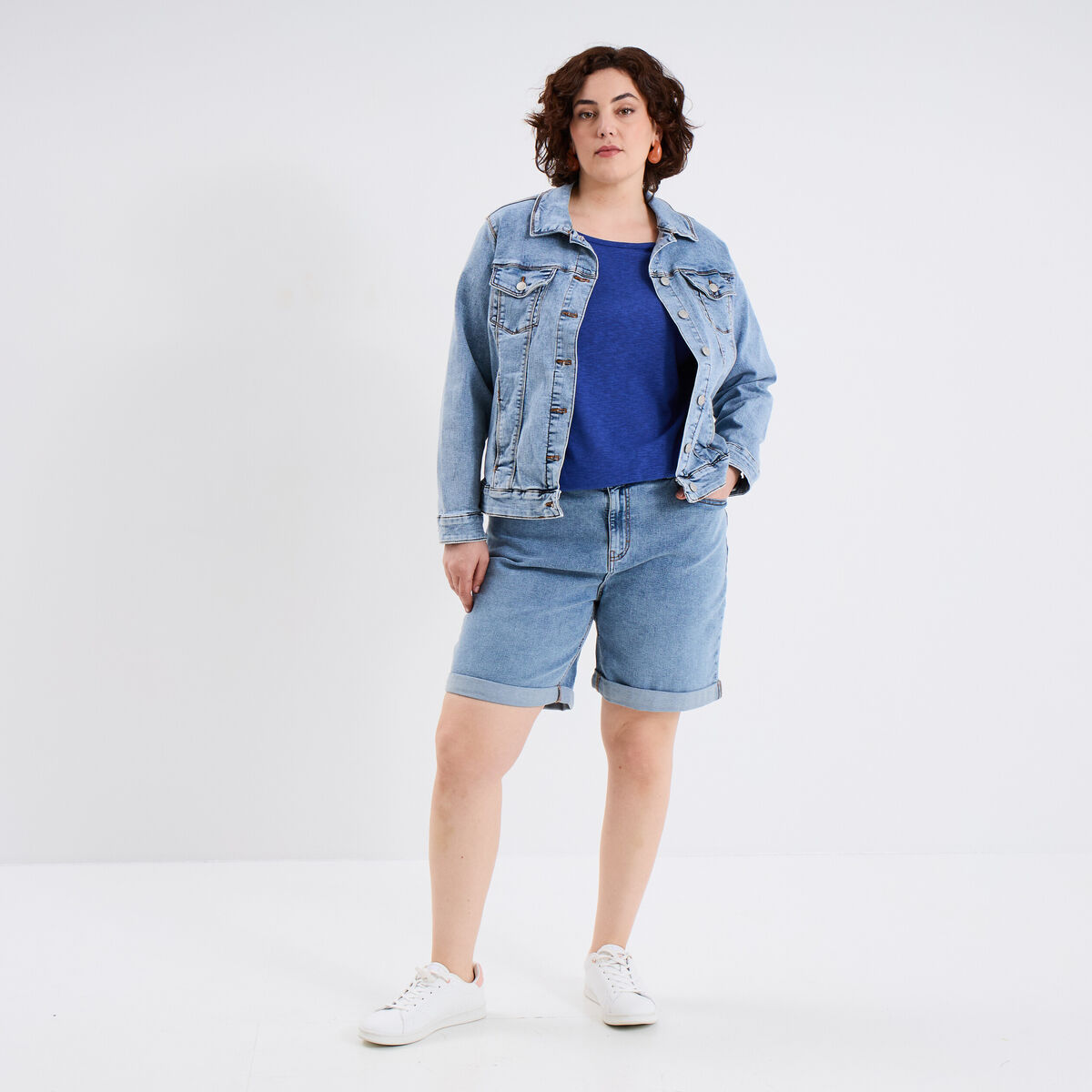 T-shirt épaules effet macramé bleu roi femme grande taille