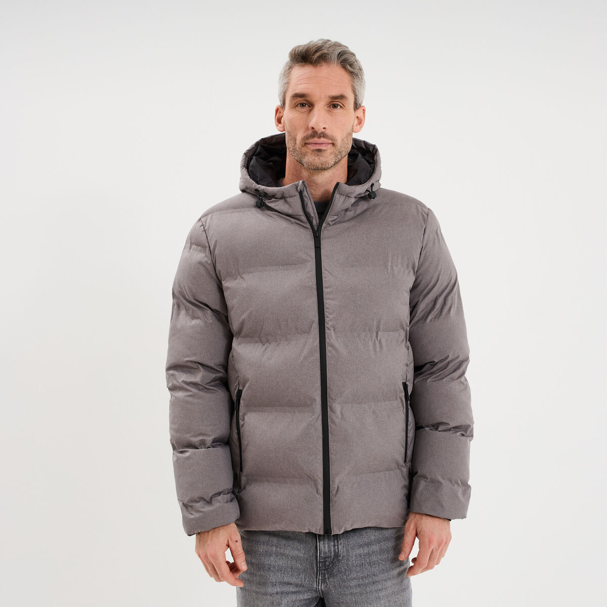 Doudoune courte &agrave; capuche d&eacute;perlante gris homme