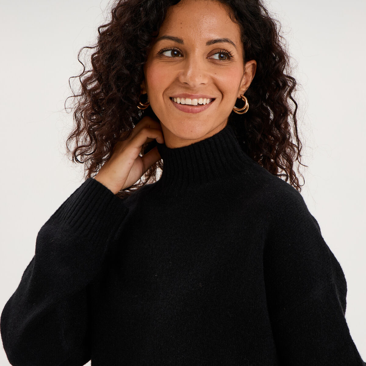 Pull droit avec col montant noir femme