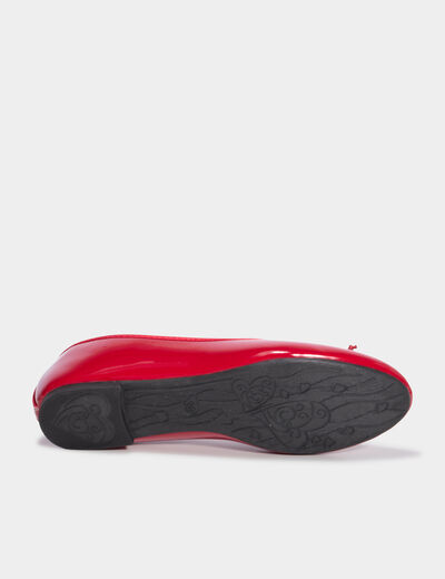 Ballerines vernies avec noeud rouge femme