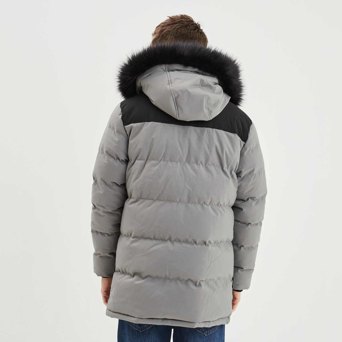 Doudoune mi-longue à capuche fourrure gris homme