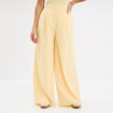 Pantalon large avec pinces jaune clair femme