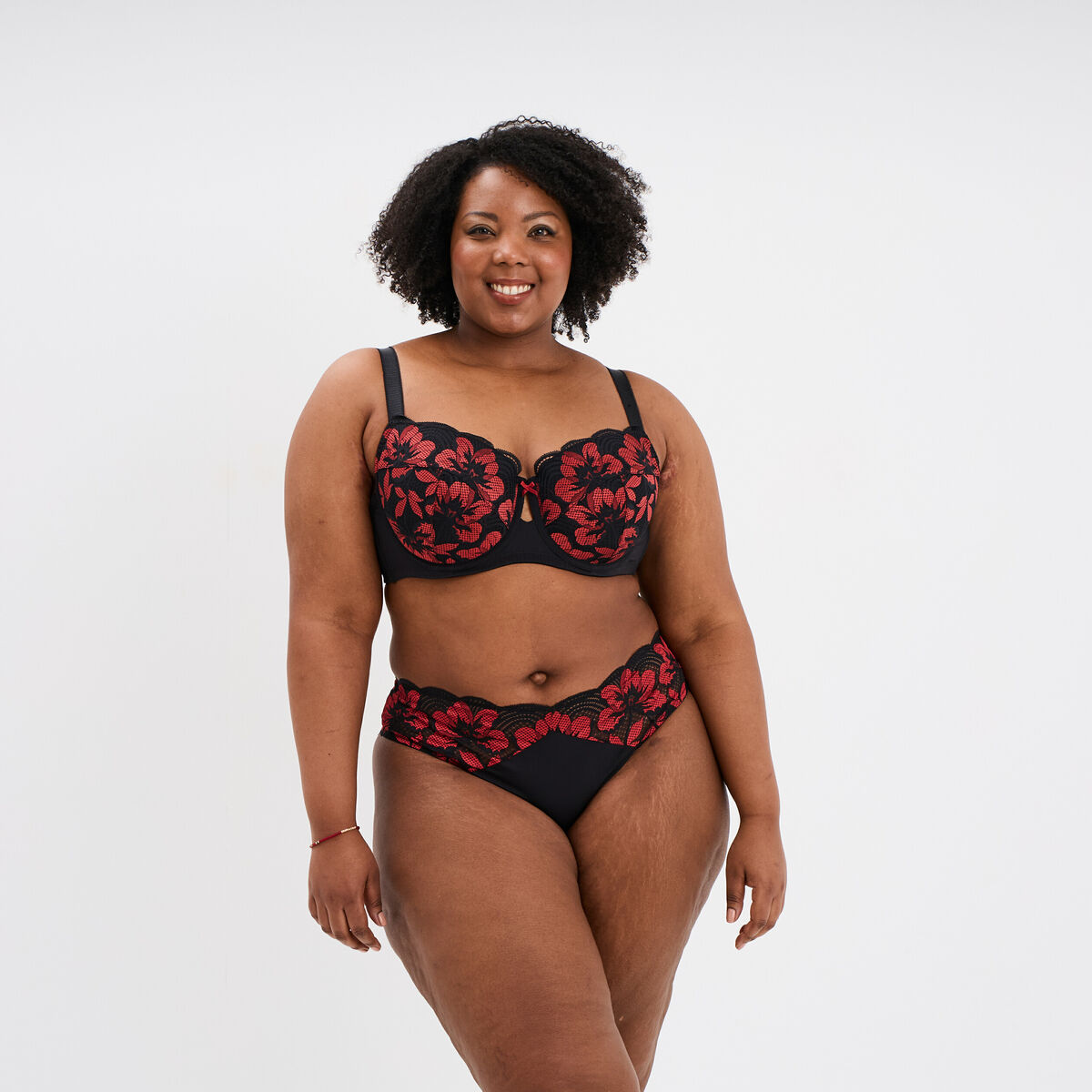 Culotte avec dentelle rouge femme grande taille