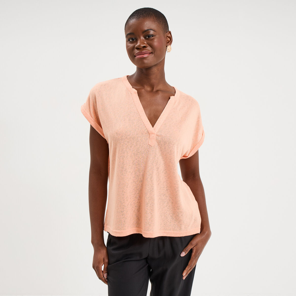T-shirt col tunisien manches courtes rose saumon femme
