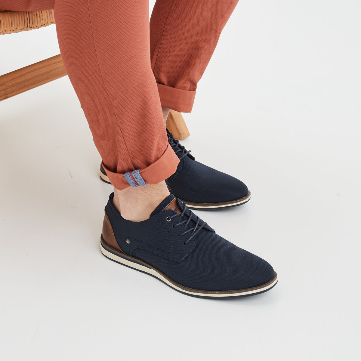 Derbies plates &agrave; lacets bleu marine homme