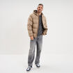 Doudoune courte &agrave; capuche d&eacute;perlante taupe homme