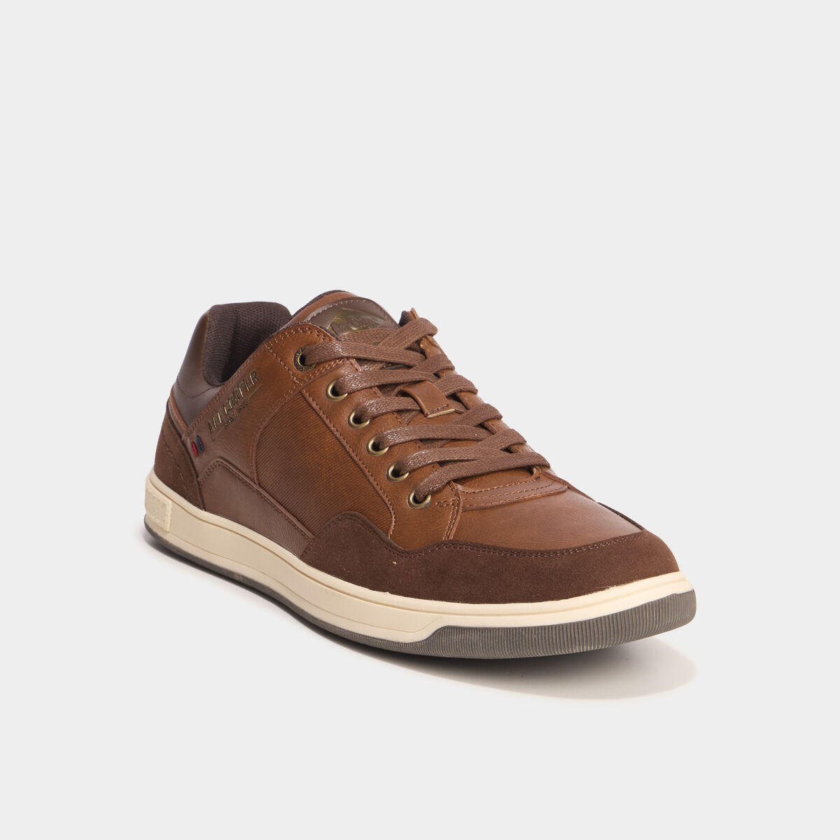 Tennis basses &agrave; lacets marron cognac homme