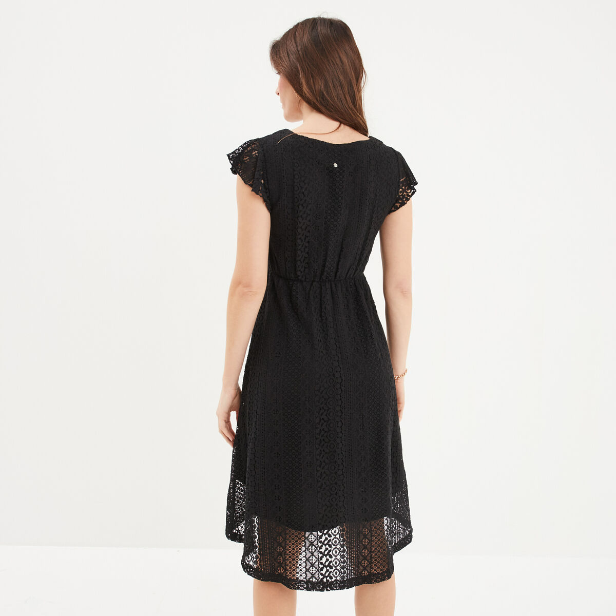 Robe longueur genou dentelle &eacute;vas&eacute;e noir femme