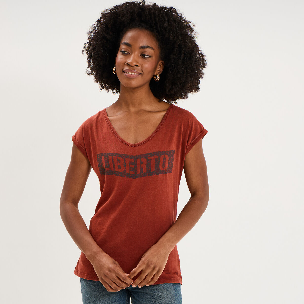 T-shirt d&eacute;lav&eacute; en coton marron femme