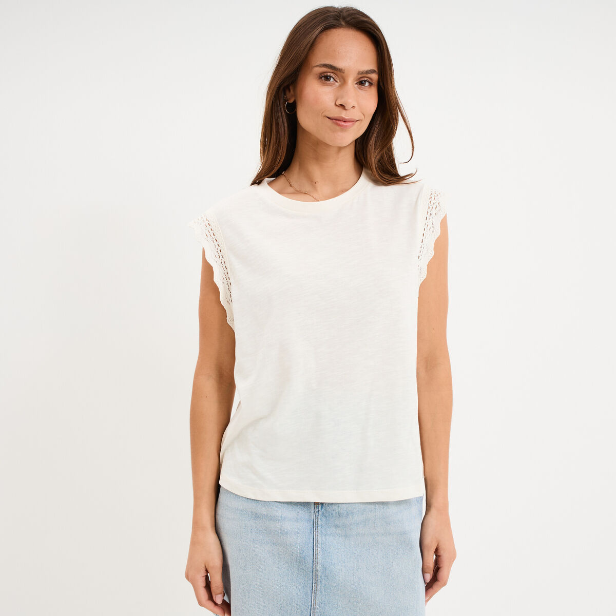 D&eacute;bardeur emmanchures &agrave; dentelle coton ecru femme