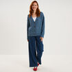 Gilet ajust&eacute; col en V avec torsades bleu femme