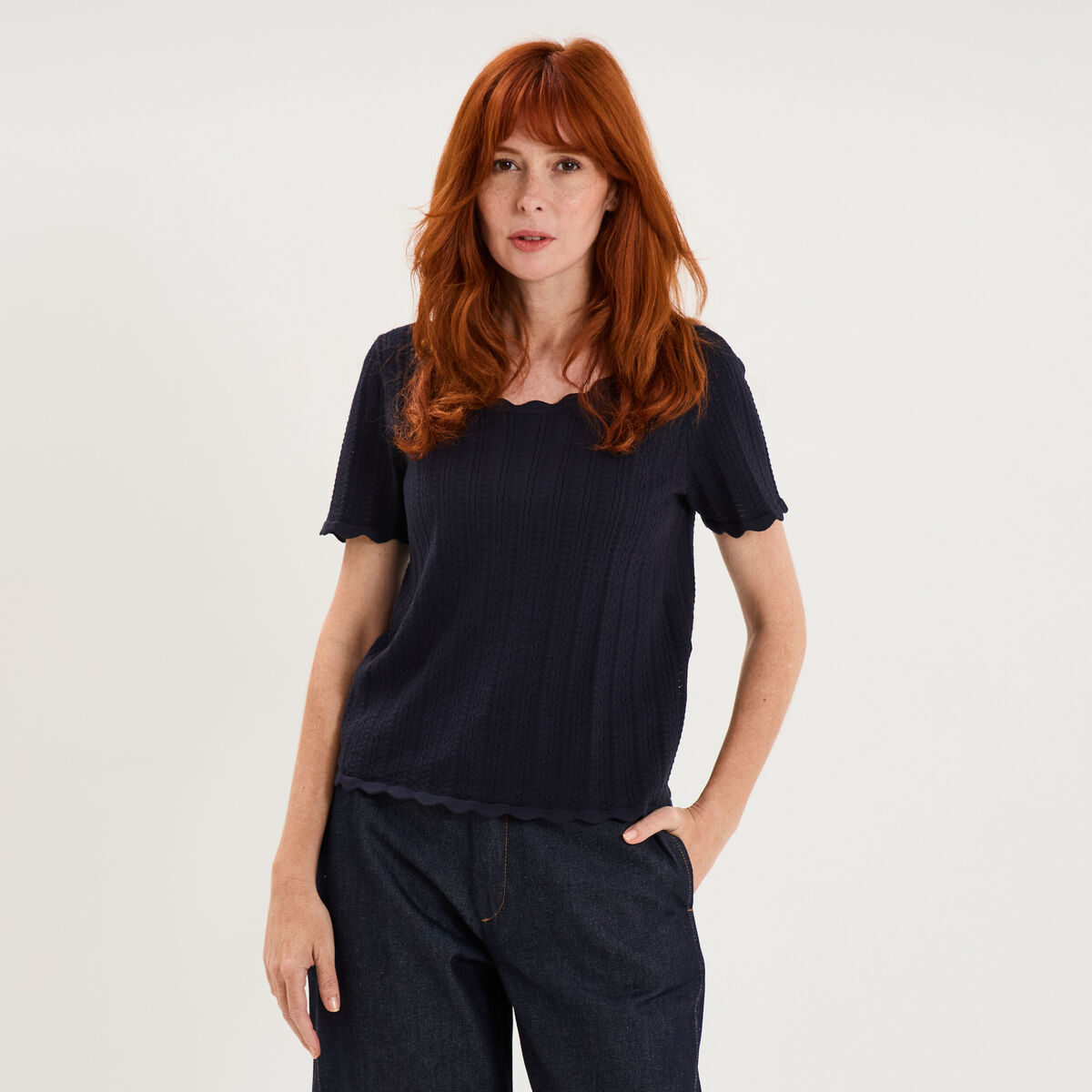 Pull col rond textur&eacute; manches courtes bleu fonc&eacute; femme