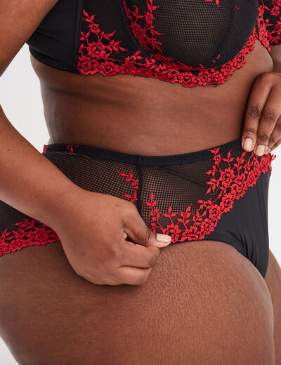 Culotte en dentelle rouge femme grande taille