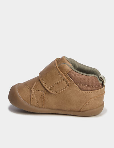 Bottillons &agrave; scratchs semelle souple camel b&eacute;b&eacute; gar&ccedil;on