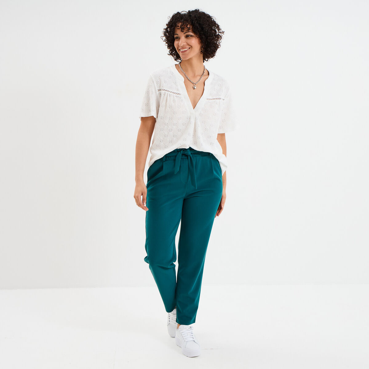 T-shirt broderie anglaise col tunisien blanc femme