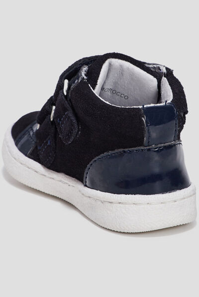 Baskets montantes en cuir bleu marine bébé fille