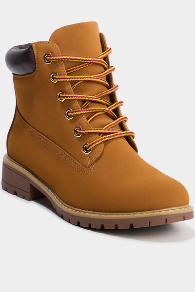 Bottines crant&eacute;es marron clair femme
