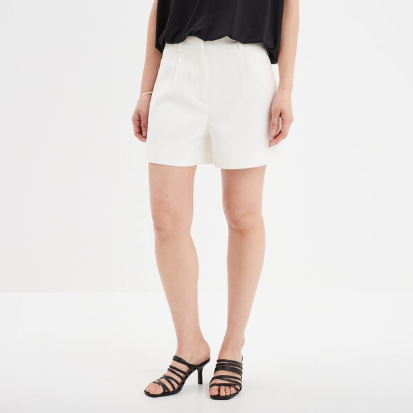 Short fluide city avec pinces blanc femme