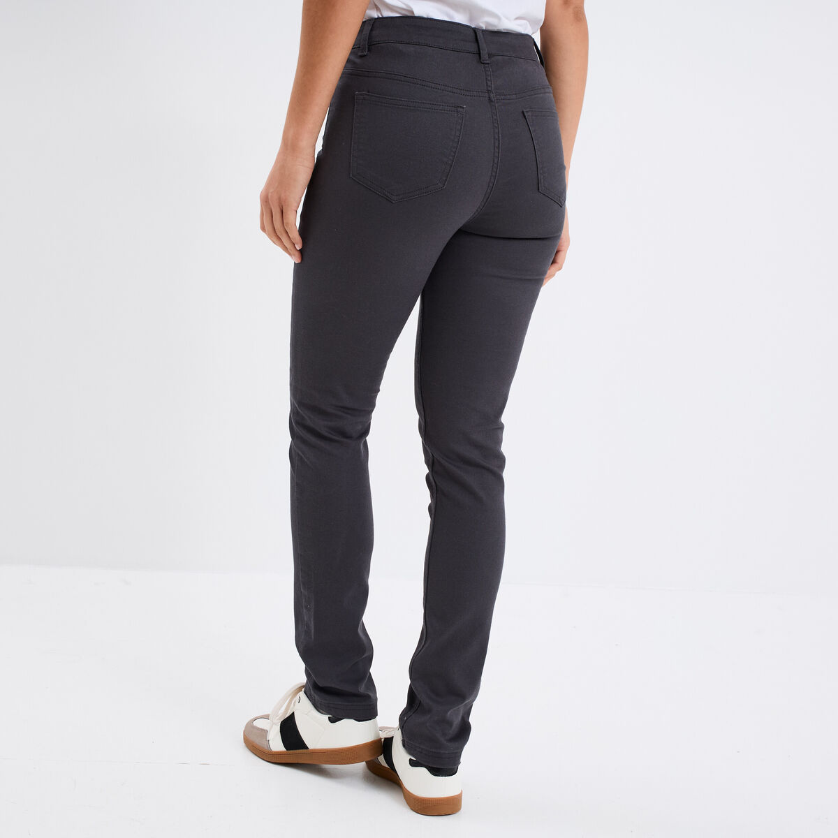 Pantalon slim en coton elasthanne gris foncé femme
